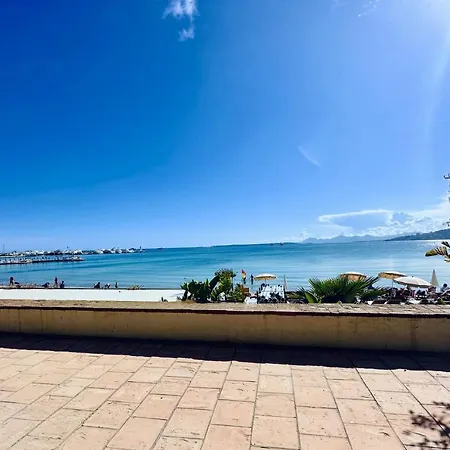 Le Mirador Apartment