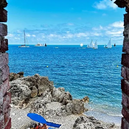 Le Mirador Apartment